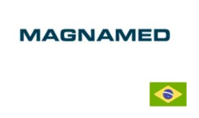 Logo da Magnamed, com a bandeira do Brasil